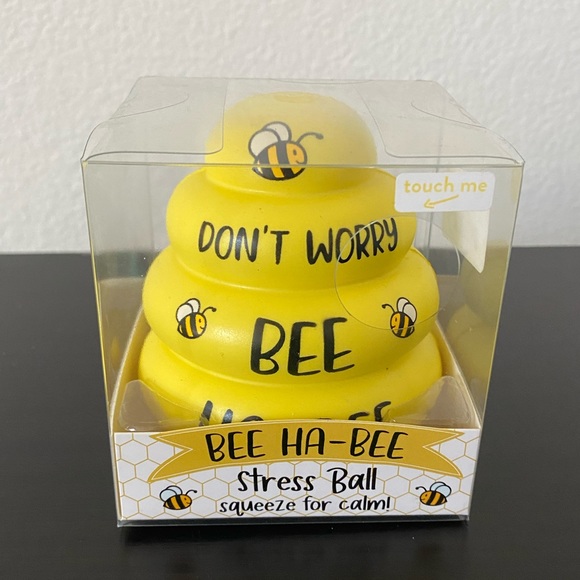 π£ Easter themed π£ Feline Hoppy πΎ squeeze de-stress ball - Picture 6 of 6